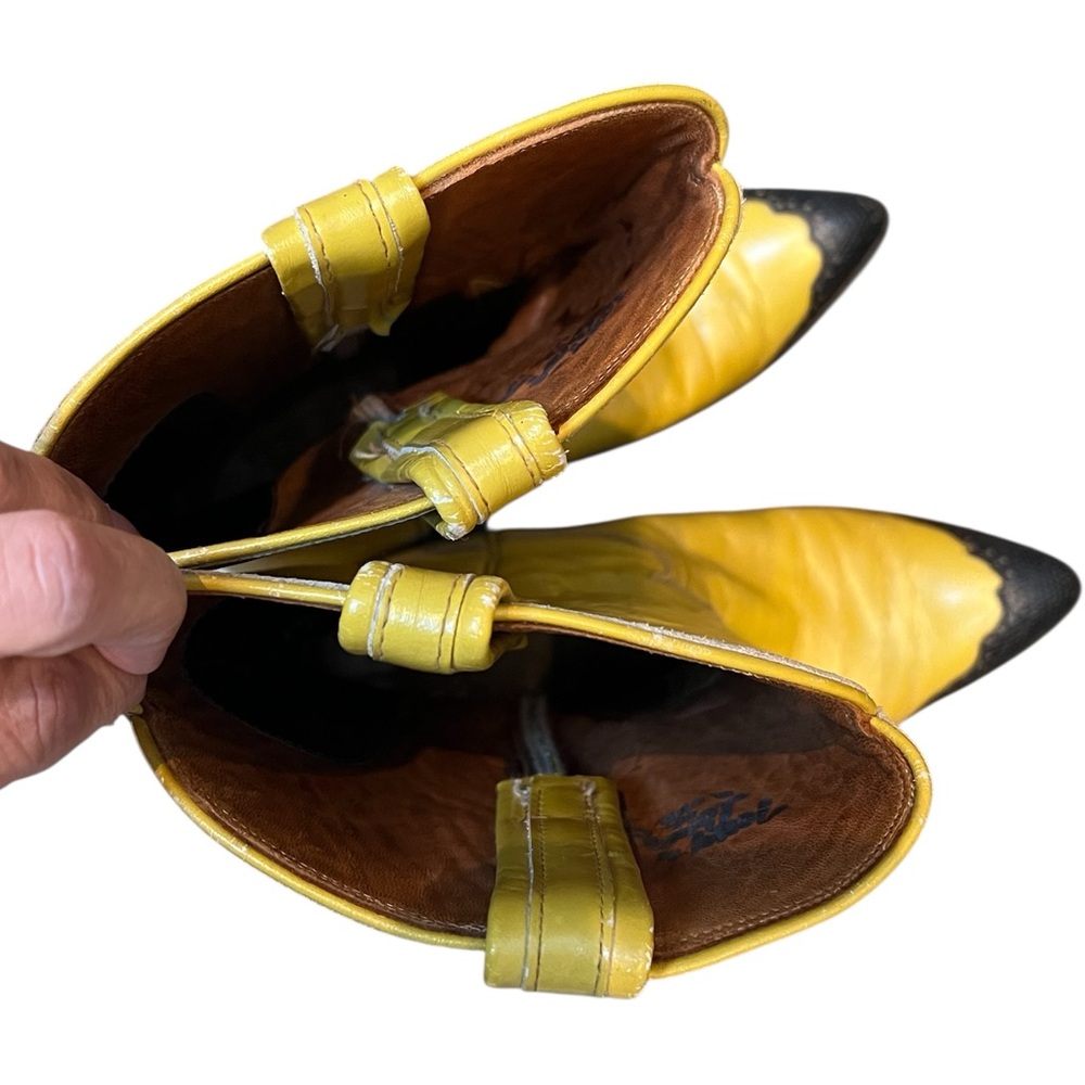 Tony Lama Vintage Yellow Western Boots with Black Toe Caps - Picture 10 of 15